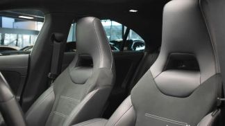 Lízing Sedan MERCEDES CLA 250 2021