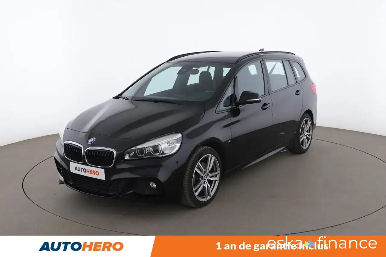 Lízing Hatchback BMW 218 2017