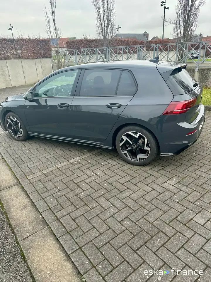 Leasing Sedan Volkswagen Golf 2024