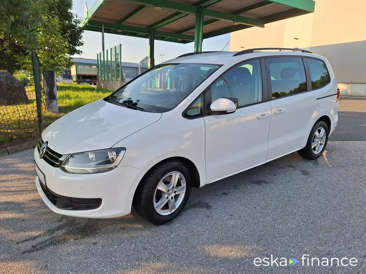 Lízing Hatchback Volkswagen Sharan 2013