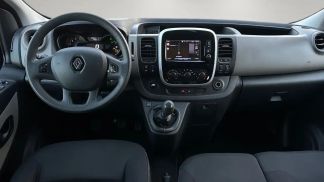 Lízing Hatchback Renault Trafic 2016