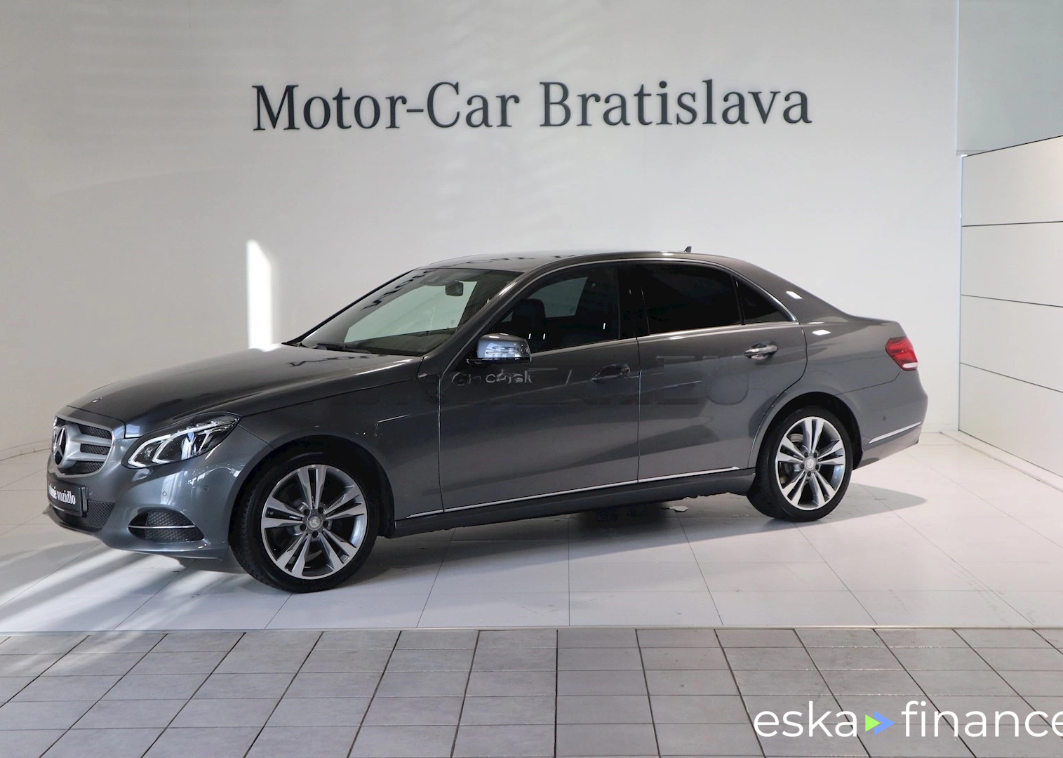 Leasing SUV MERCEDES E TRIEDA 2015