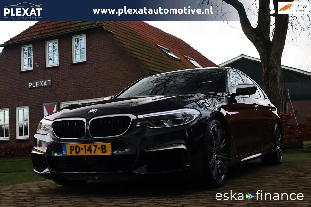 Leasing Sedan BMW M550 2017