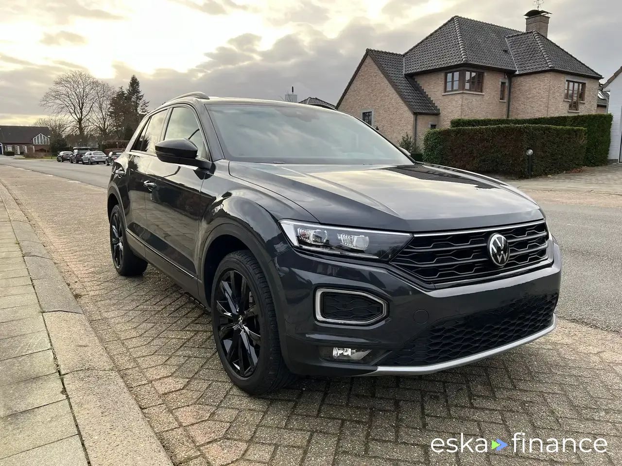 SUV Volkswagen T-Roc 2021