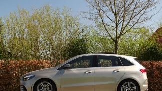 Lízing Hatchback MERCEDES B 200 2020