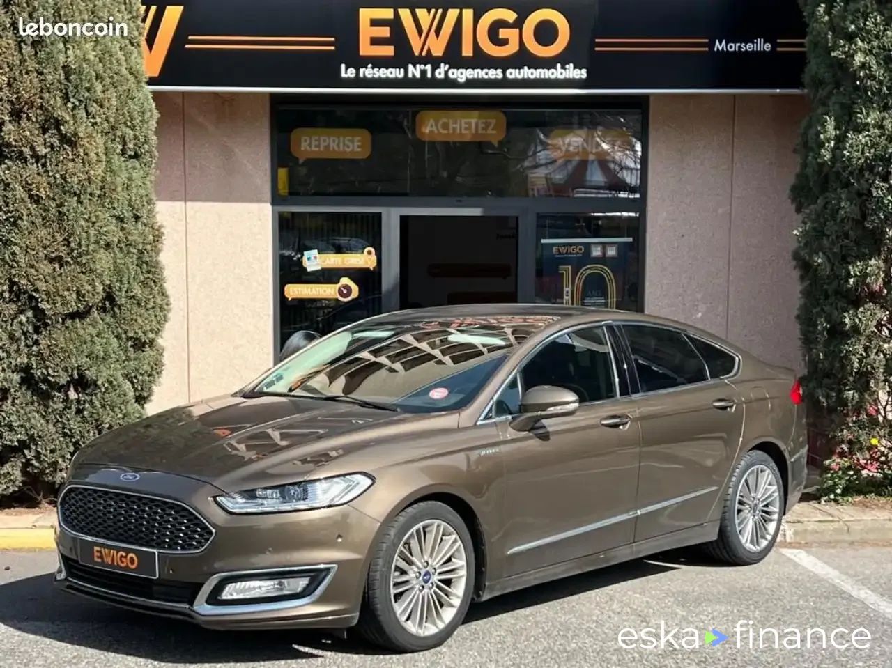 Lízing Sedan Ford Mondeo 2017