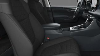 Leasing SUV Toyota RAV 4 2025