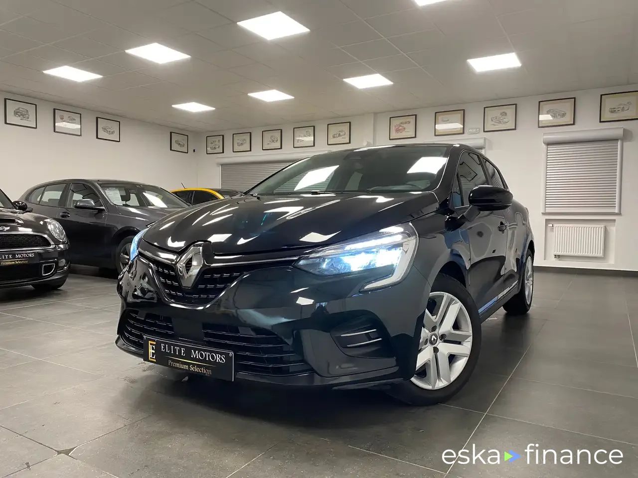 Financování Sedan Renault Clio 2021