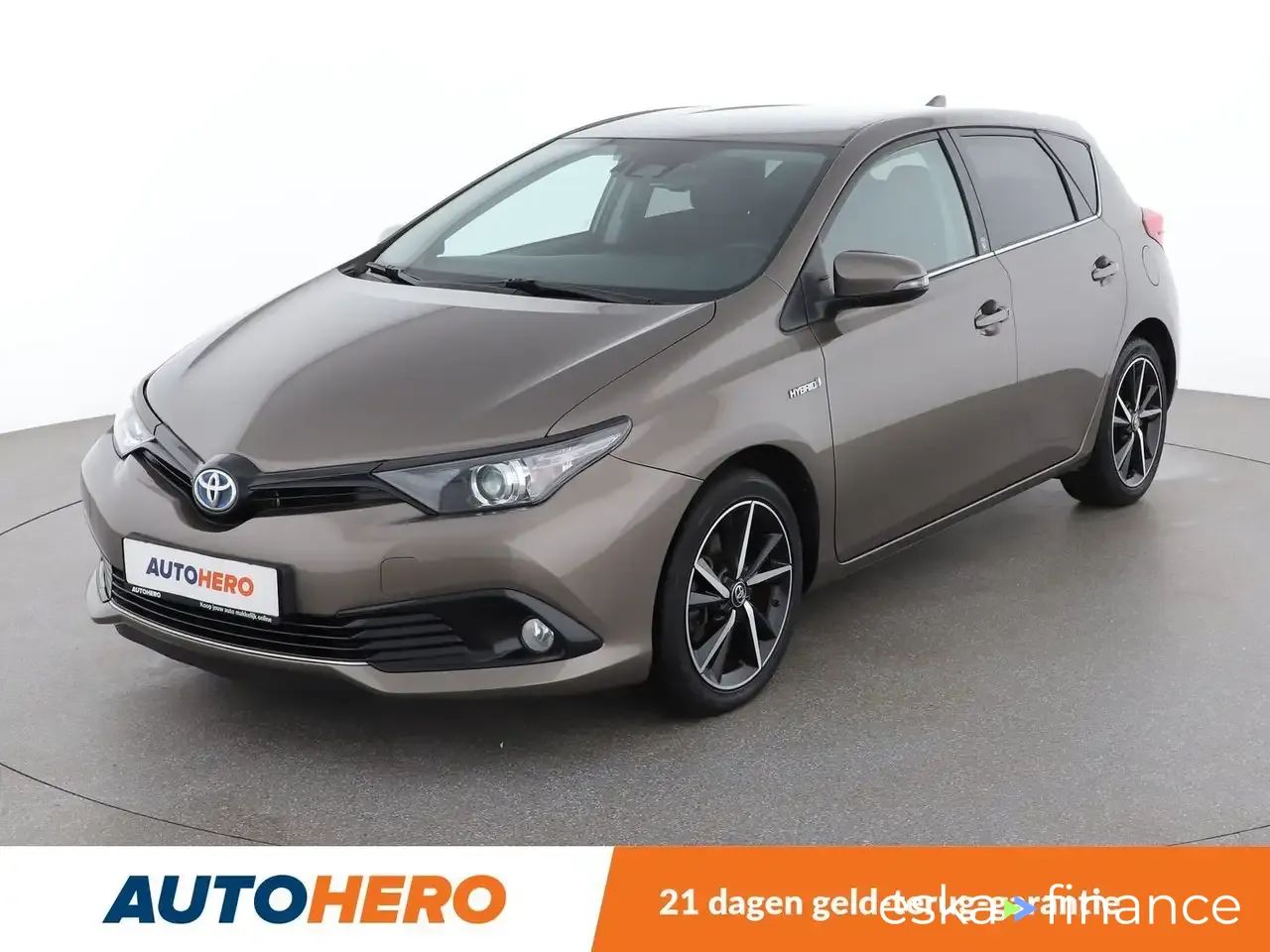 Lízing Sedan Toyota Auris 2018