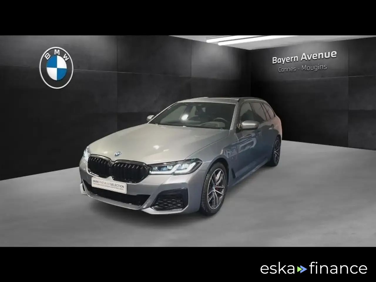 Lízing Kombi BMW 530 2024