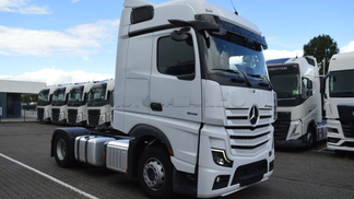 Leasing Special truck ACTROS 5 1845 BIG SPACE 2023