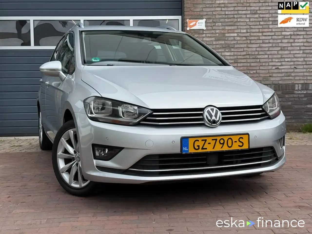 Lízing Hatchback Volkswagen Golf Sportsvan 2015