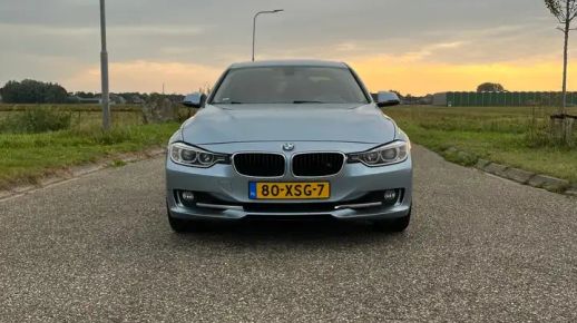 BMW 320 2012