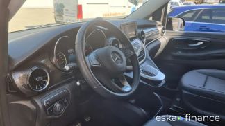 Leasing Hatchback MERCEDES V 220 2023