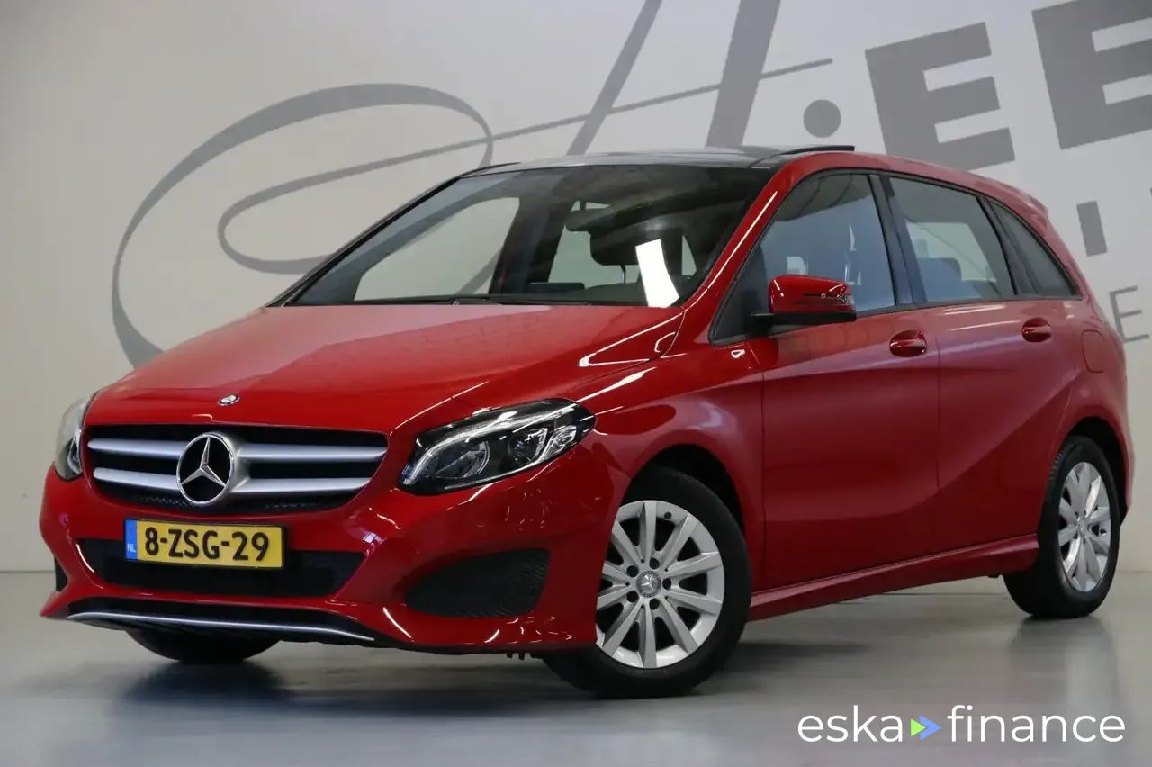 Leasing Hatchback MERCEDES B 200 2015