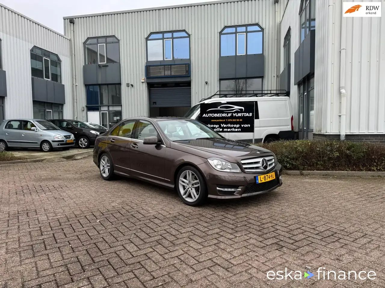 Leasing Sedan MERCEDES C 250 2013