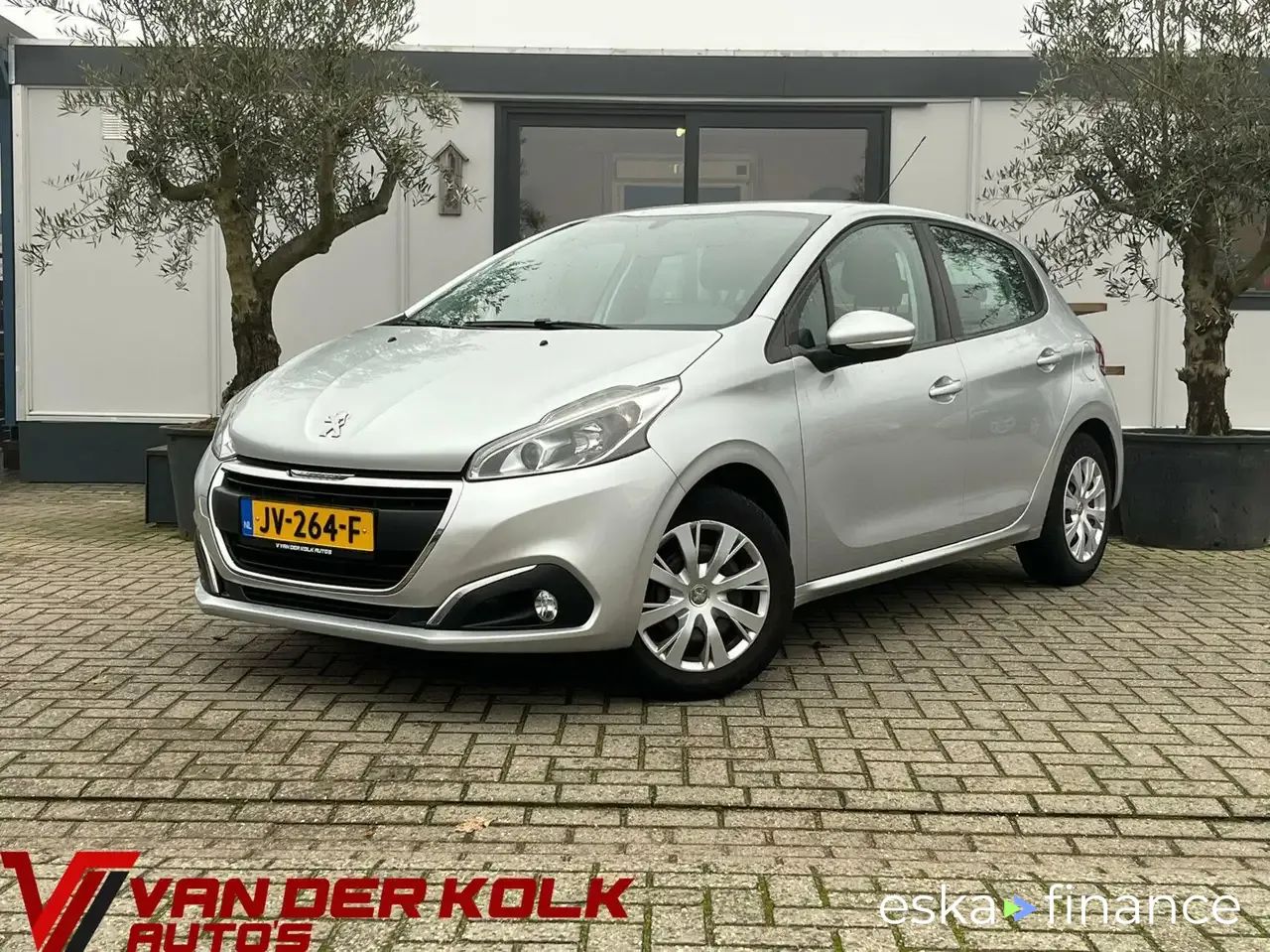 Leasing Hatchback Peugeot 208 2016