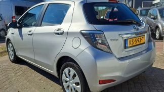 Leasing Hatchback Toyota Yaris 2012
