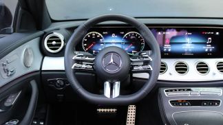 Lízing Sedan MERCEDES E 300 2023