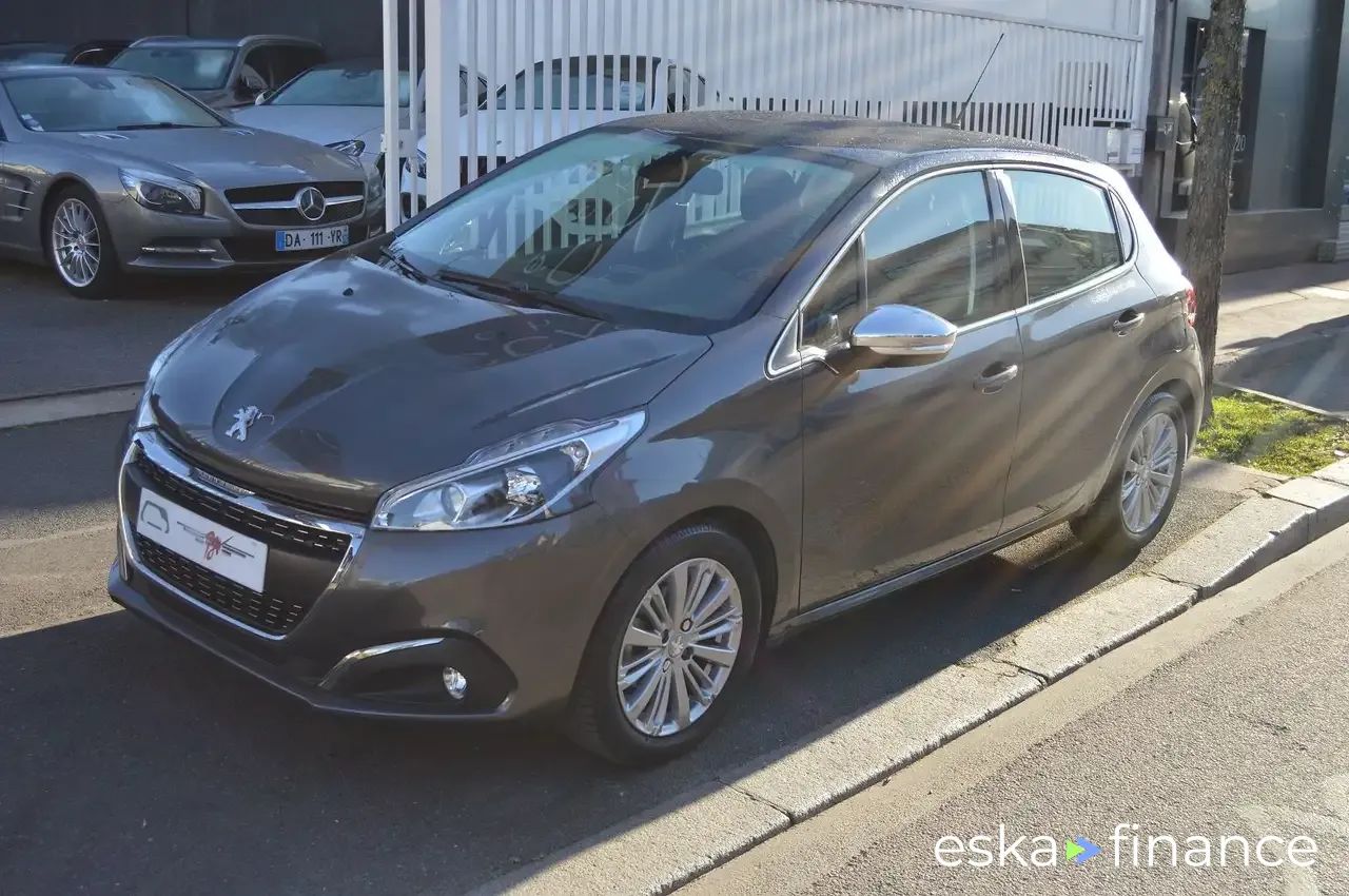 Leasing Sedan Peugeot 208 2018