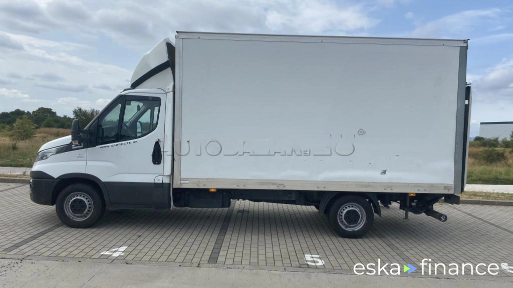 Otwarte z kredensami Iveco DAILY 2018