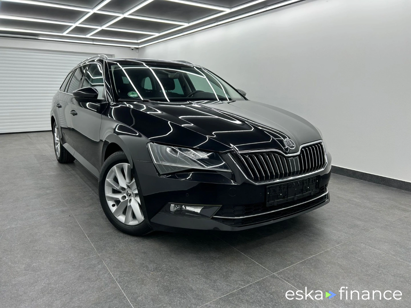 Finansowanie Wóz Skoda SUPERB COMBI 2016