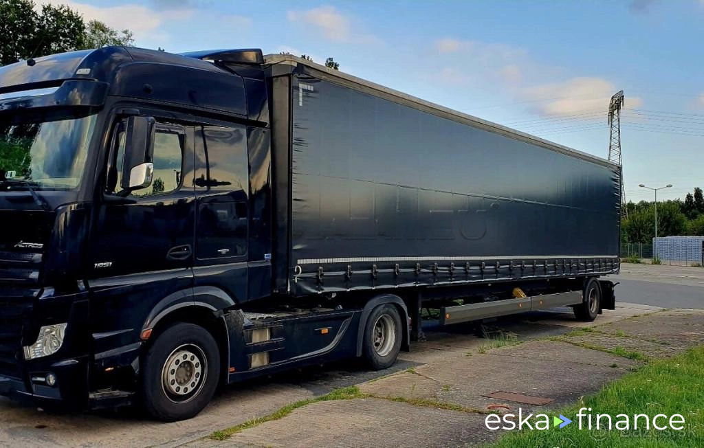 Leasing Semi-trailer Krone SE 2013