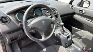 Lízing Hatchback Peugeot 5008 2013