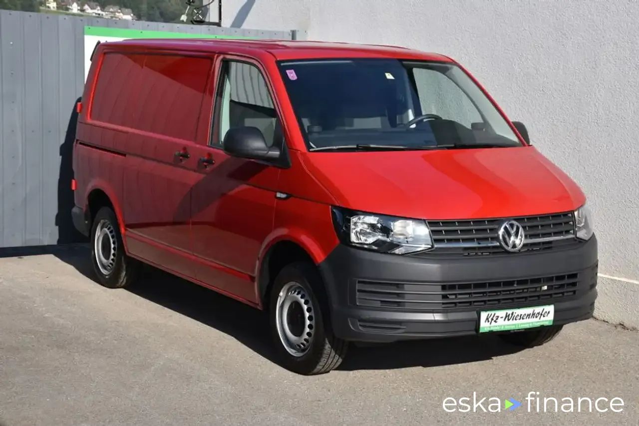 Lízing Hatchback Volkswagen T6 Transporter 2019