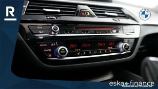 Lízing Kombi BMW 530 2018