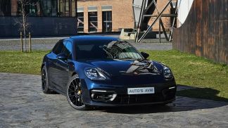 Lízing Sedan Porsche Panamera 2023