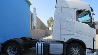 Leasing Tractor unit Volvo 460 2019
