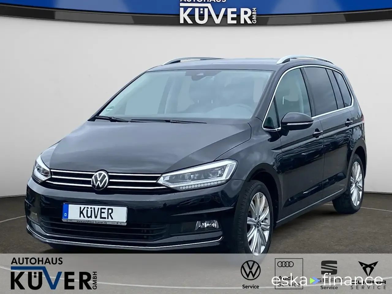 Lízing Hatchback Volkswagen Touran 2024