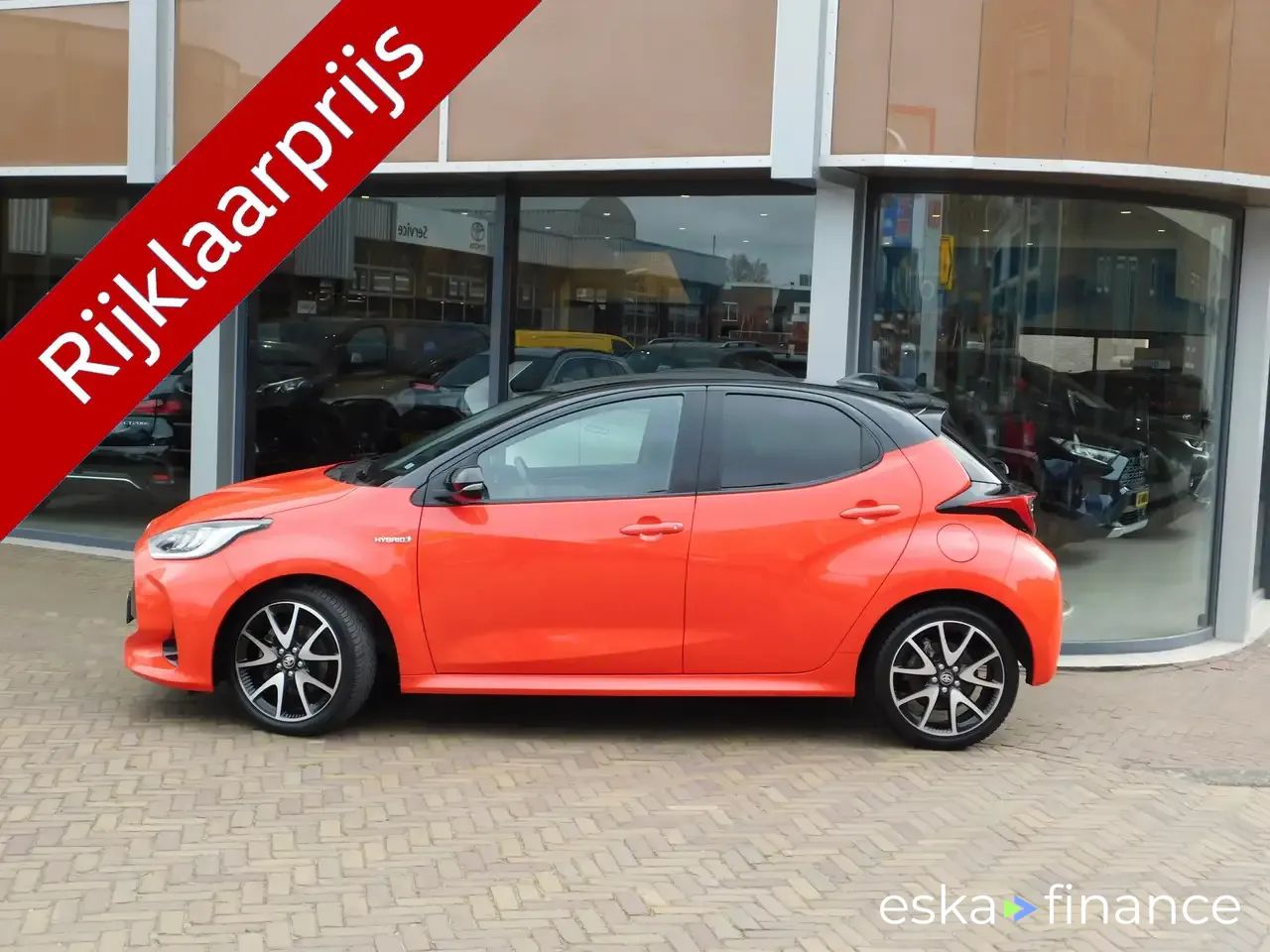 Lízing Hatchback Toyota Yaris 2021