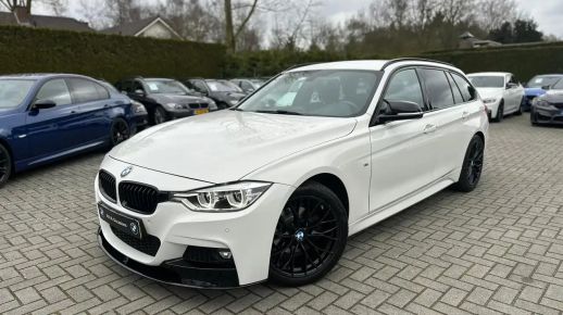 BMW 318 2017