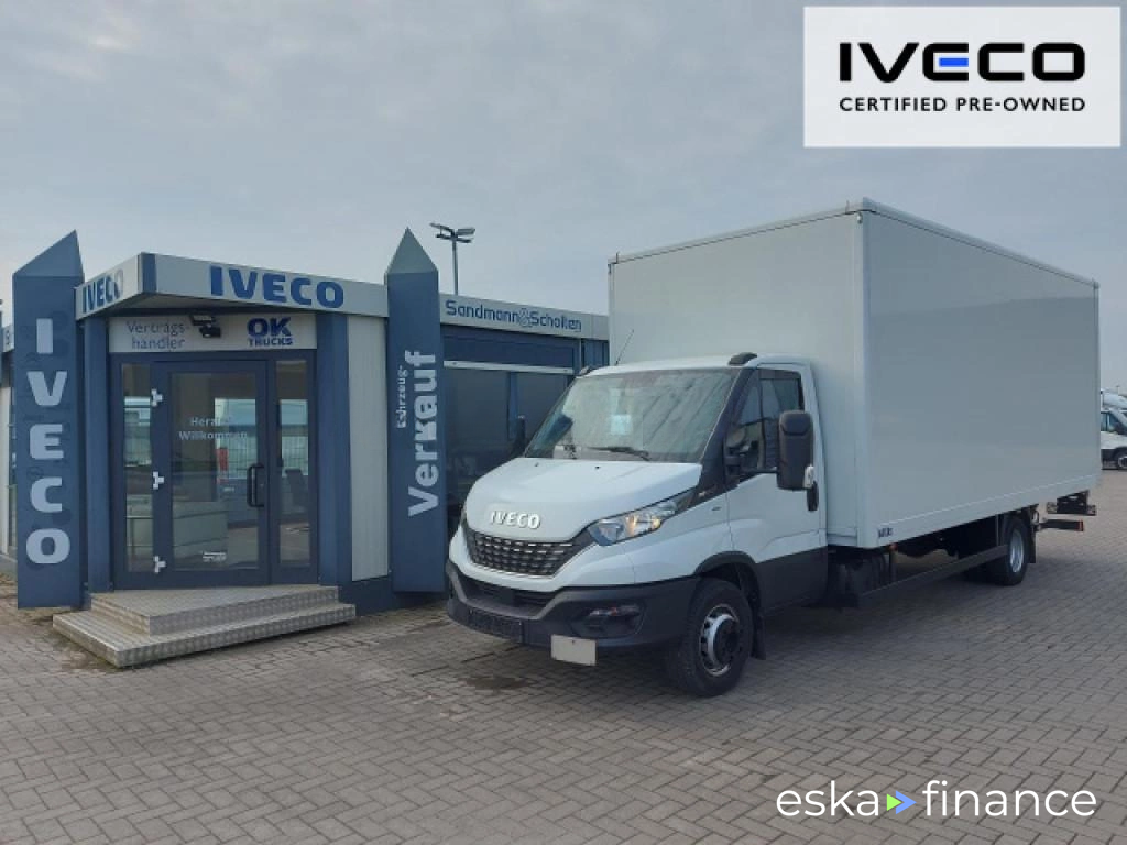 Zamknięta ciężarówka Iveco DAILY 2021