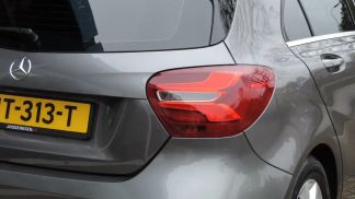 Lízing Hatchback MERCEDES A 180 2017