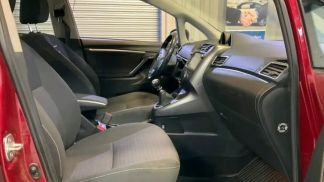 Leasing Hatchback Toyota Verso 2017