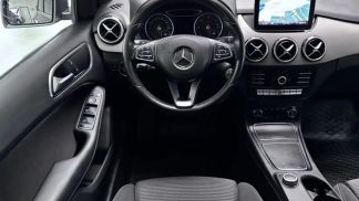 Lízing Hatchback MERCEDES B 200 2018