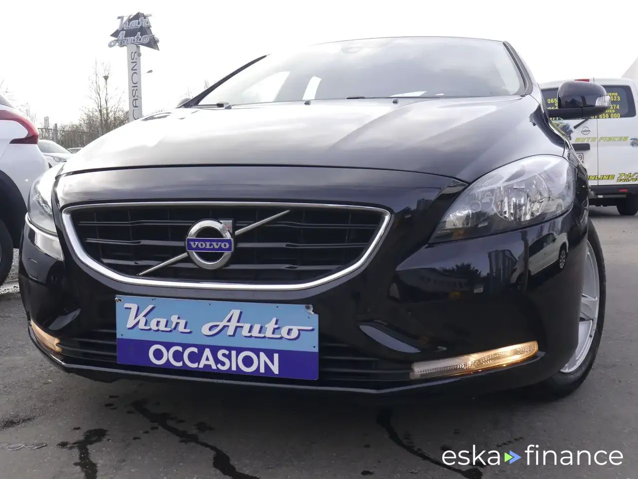 Lízing Sedan Volvo V40 2012