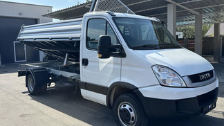 Zamknięte pudełko Iveco DAILY 2012