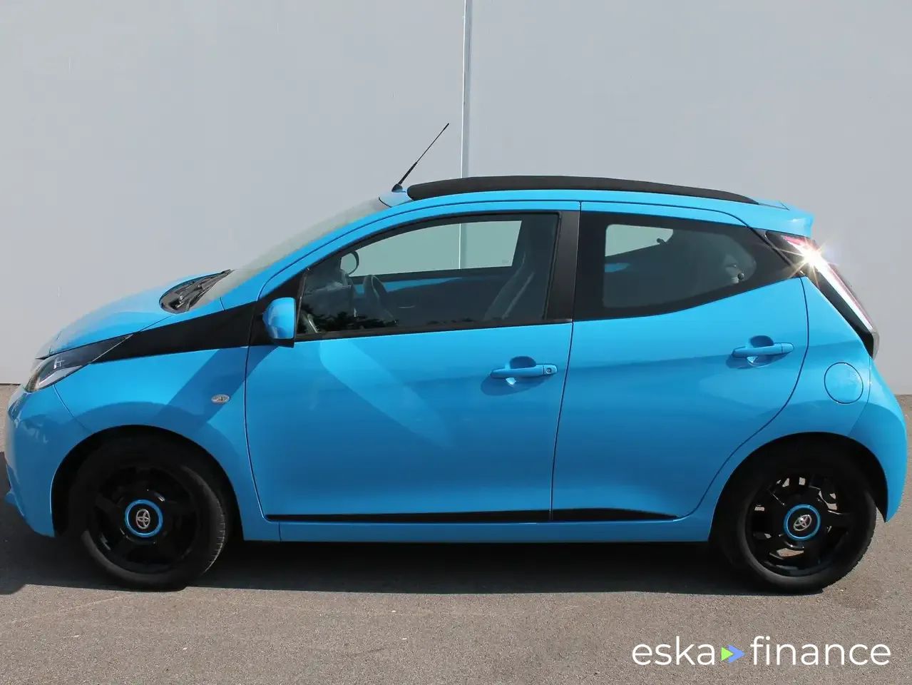 Leasing Convertible Toyota AYGO 2018