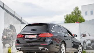 Lízing Sedan MERCEDES E 220 2018