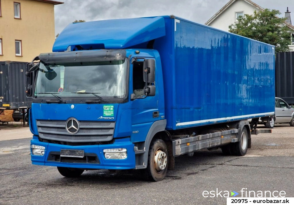 Specjalna ciężarówka Mercedes-Benz Atego 2014