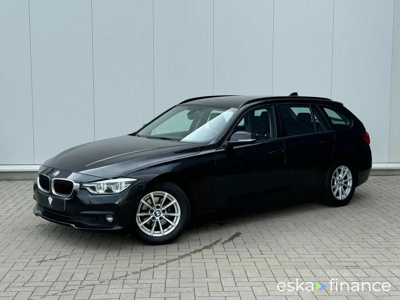 Finansowanie Wóz BMW 320 2015