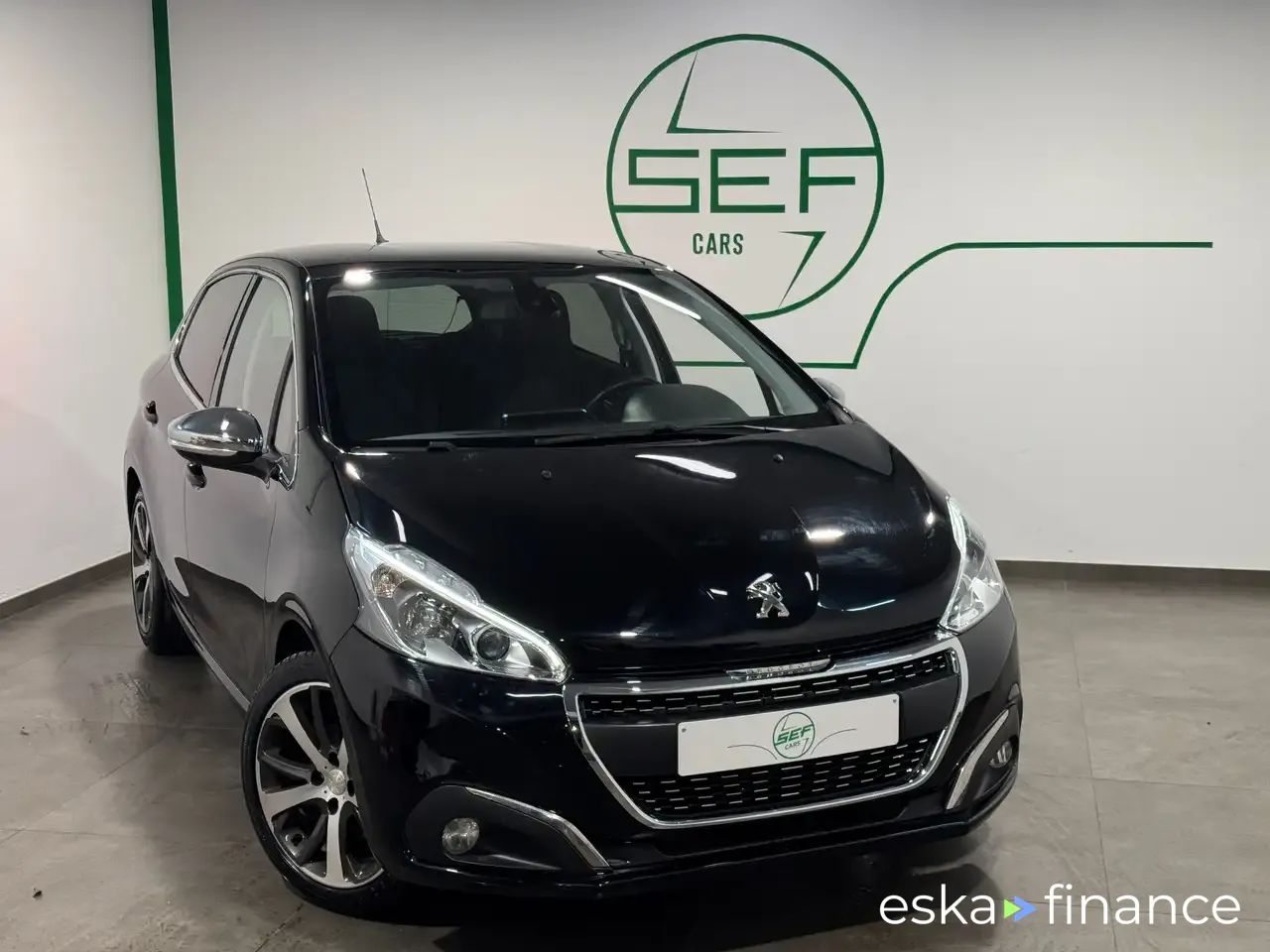 Lízing Sedan Peugeot 208 2019