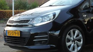 Lízing Hatchback Kia Rio 2016