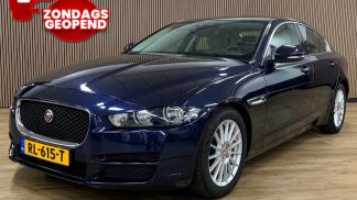 Lízing Sedan Jaguar XE 2018