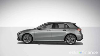 Lízing Hatchback MERCEDES A 250 2023