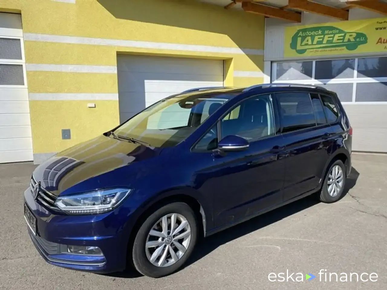 Leasing Passenger transport Volkswagen Touran 2018